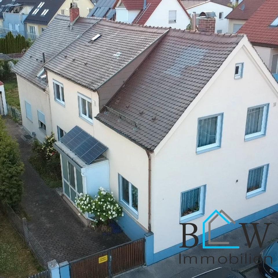 Charmante Doppelhaushälfte in begehrter Wohnlage in Augsburg.